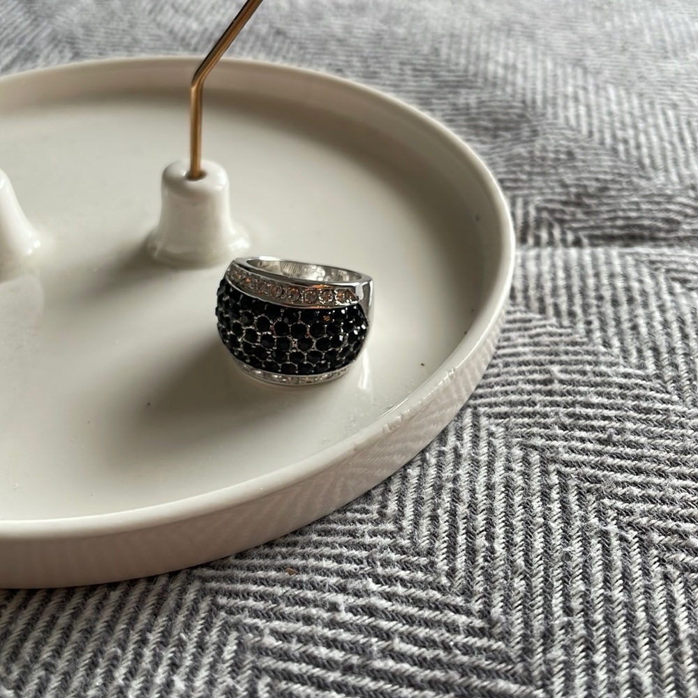 Park Lane ring, size 6